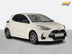 White Used 2022 Toyota Yaris Hybrid Hatchback | £16,495 (Fair price)