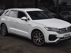 Pure white Used 2019 VW Touareg R-line SUV | £26,990 (Fair price)