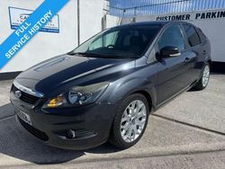 Grey Used 2009 Ford Focus Zetec Hatchback | £3,695 (Expensive)