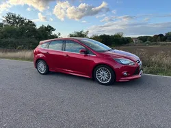 Red Used 2013 Ford Focus Zetec Hatchback | £3,995 (Fair price)