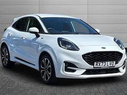 Frozen white Used 2023 Ford Puma ST-Line Hatchback | £16,750 (Fair price)