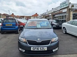 Grey Used 2016 Skoda Rapid SE Hatchback | £7,495 (Fair price)