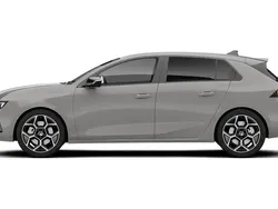 New 2025 Vauxhall Astra Ultimate Hatchback | £32,443