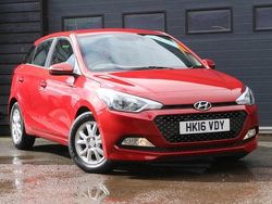 Red Used 2016 Hyundai i20 SE Hatchback | £8,750 (Fair price)