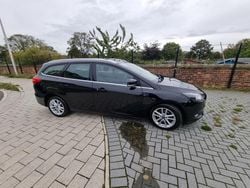 Black Used 2016 Ford Focus Zetec Estate | £3,450 (Super price)