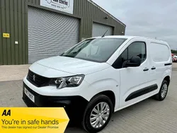 White Used 2022 Peugeot Partner MPV | £6,990 (Good price)