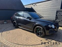 Black Used 2016 Bentley Bentayga SUV | £49,500 (Expensive)