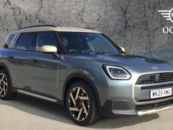 Green Used 2025 Mini Countryman SUV | £35,950 (Fair price)