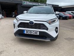 White Used 2019 Toyota RAV4 Hybrid SUV | £17,495 (Fair price)