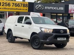 White Used 2020 Toyota HiLux Active Pickup | £17,986 (Super price)