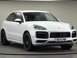 White Used 2021 Porsche Cayenne SUV | £66,700 (Good price)