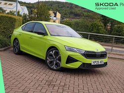 Hyper green Used 2025 Skoda Octavia vRS Hatchback | £30,545 (Expensive)
