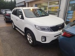 White Used 2014 Kia Sorento 2 SUV | £7,990 (Fair price)