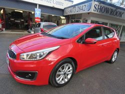 Red Used 2015 Kia Ceed 2 Hatchback | £3,789 (Fair price)
