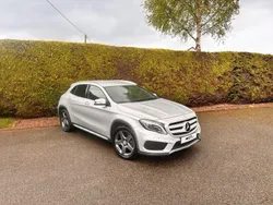 Mercedes GLA220