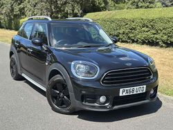 Black Used 2018 Mini Cooper Countryman SUV | £7,990 (Fair price)