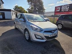 Silver Used 2015 Hyundai i30 Classic Hatchback | £3,699 (Good price)