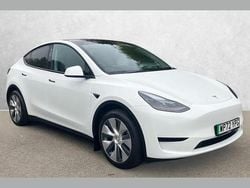 White Used 2022 Tesla Model Y RWD SUV | £21,999 (Fair price)