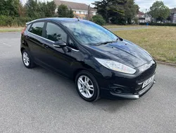Black Used 2016 Ford Fiesta Zetec Hatchback | £4,695 (Fair price)