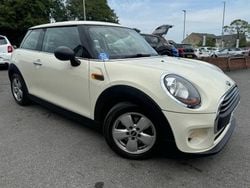 White Used 2014 Mini ONE Hatch Hatchback | £6,400 (Fair price)