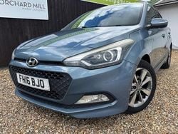 Blue Used 2016 Hyundai i20 Premium Hatchback | £6,895 (Fair price)