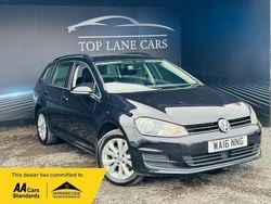 Black Used 2016 VW Golf VII SE Estate | £5,150 (Good price)