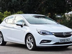 White Used 2018 Vauxhall Astra SRi Hatchback | £5,995 (Good price)