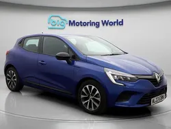 Used 2022 Renault Clio V Evolution Hatchback | £12,300 (Good price)