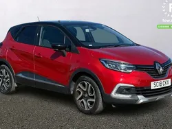 Red/black Used 2017 Renault Captur Dynamique SUV | £9,299 (Fair price)