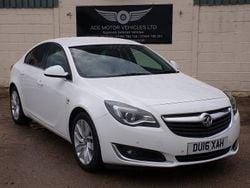 White Used 2016 Vauxhall Insignia SRi Hatchback | £3,999 (Good price)