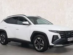 White Used 2025 Hyundai Tucson Premium SUV | £26,412 (Fair price)