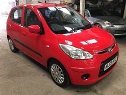 Red Used 2009 Hyundai i10 Hatchback | £2,298 (Good price)