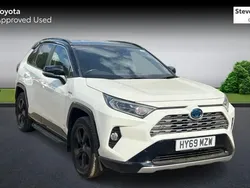 White/black Used 2019 Toyota RAV4 Hybrid SUV | £25,004 (Expensive)