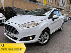 White Used 2015 Ford Fiesta Zetec Hatchback | £5,190 (Fair price)