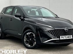 Black New 2025 Nissan Qashqai Acenta Premium SUV | £27,450