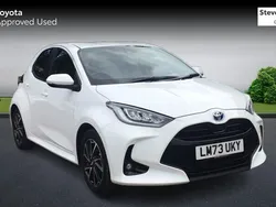 White Used 2023 Toyota Yaris Hybrid Design Hatchback | £18,550 (Fair price)