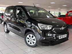 Black Used 2019 Vauxhall Combo S MPV | £13,789 (Fair price)