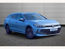 Silver Used 2025 VW Passat Elegance Estate | £36,495
