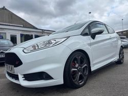 White Used 2016 Ford Fiesta ST Hatchback | £9,795 (A bit pricey)