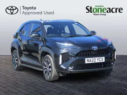 Black Used 2022 Toyota Yaris Cross Design SUV | £19,400 (Fair price)