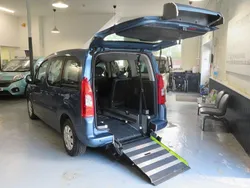 Blue Used 2011 Peugeot Partner S MPV | £4,500 (Expensive)