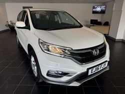 White Used 2016 Honda CR-V SE SUV | £9,995 (Fair price)