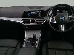 BMW 330e