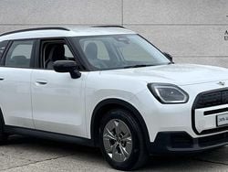 White Used 2024 Mini Countryman Classic SUV | £32,329 (Good price)