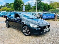 Black Used 2018 Volvo V40 Momentum Estate | £8,295 (Fair price)