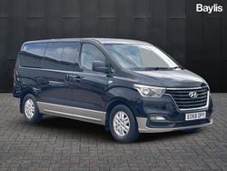 Black Used 2018 Hyundai I800 SE MPV | £16,495 (Fair price)