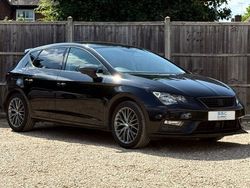 Black Used 2019 Seat Leon SE Dynamic Hatchback | £10,450 (Fair price)
