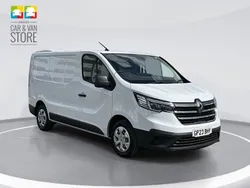 Glacier white Used 2023 Renault Trafic Van | £14,499 (Good price)