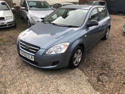 Blue Used 2009 Kia Ceed Hatchback | £995 (Super price)