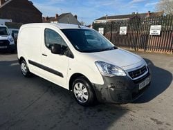White Used 2018 Peugeot Partner Van | £6,995 (Fair price)